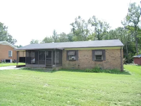 809 Grant Dr, Weldon, NC 27890 photo 1