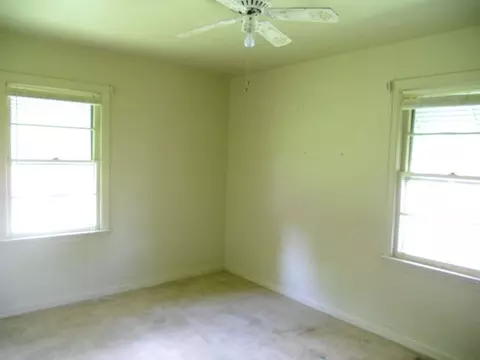 809 Grant Dr, Weldon, NC 27890 photo 5