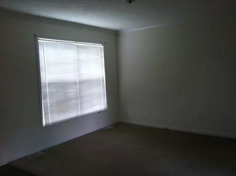 902 E Wilson St, Tarboro, NC 27886 photo 4