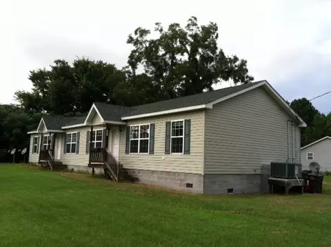 902 E Wilson St, Tarboro, NC 27886 photo 1