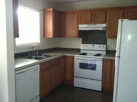902 E Wilson St, Tarboro, NC 27886 photo 7