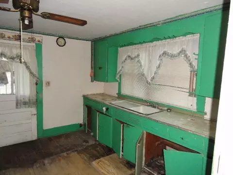 416 E Thomas St, Rocky Mount, NC 27801 photo 5