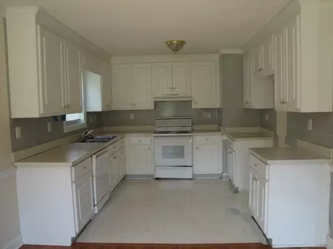 9921 Old Middlesex Rd, Middlesex, NC 27557 photo 4