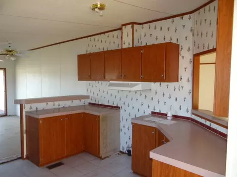 301 Commodore Dr, Rocky Mount, NC 27801 photo 4