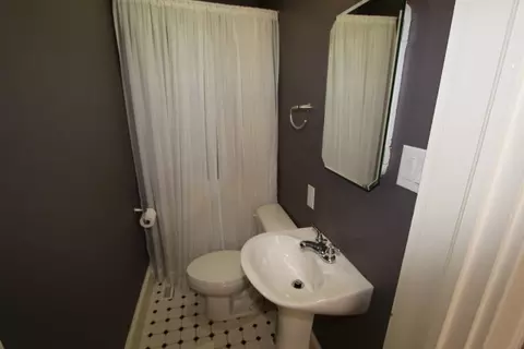 304 E Battle Ave, Tarboro, NC 27886 photo 10