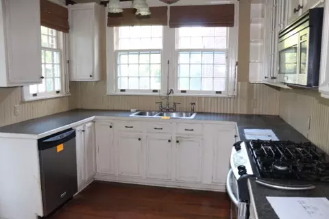 102 E 6th St, Weldon, NC 27890 photo 2
