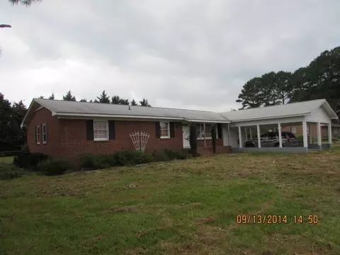 5463 Pine St, Bailey, NC 27807 photo 1