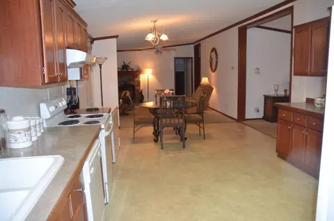 281 Commodore Dr, Rocky Mount, NC 27801 photo 8