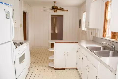 508 E Wilson St, Tarboro, NC 27886 photo 7