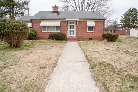 508 E Wilson St, Tarboro, NC 27886 photo 2