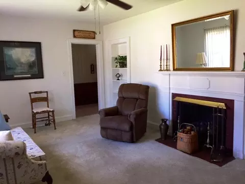 1104 Cherry St, Tarboro, NC 27886 photo 2