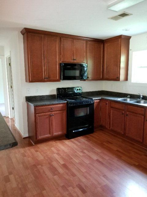155 Clarks Dr, Maxton, NC 28364 photo 2