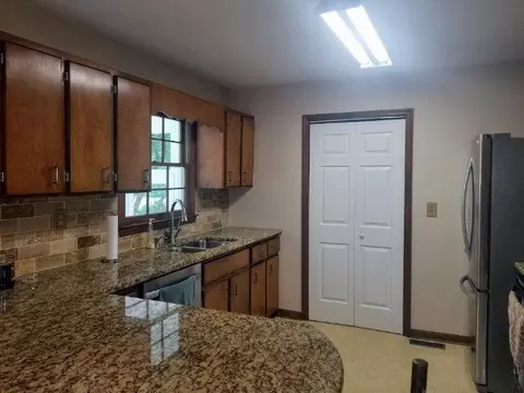 11980 Mccormick Dr, Maxton, NC 28364 photo 9