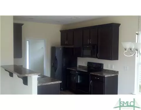 157 Lakepointe Dr, Pooler, GA 31322 photo 2