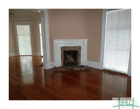 202 E 38th St, Savannah, GA 31401 photo 2
