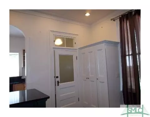 202 E 38th St, Savannah, GA 31401 photo 6