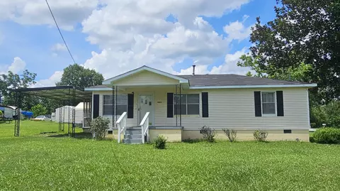 1055 Scruggs Cir, Bartow, GA 30413