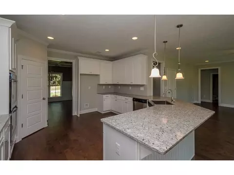 4610 Hickory Dr, Evans, GA 30809 photo 1