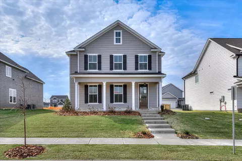 917 Walker Pt Dr, Grovetown, GA 30813