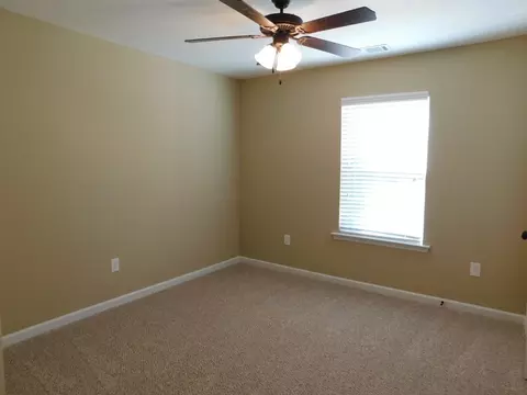 698 Pineview Dr, Thomson, GA 30824 photo 11