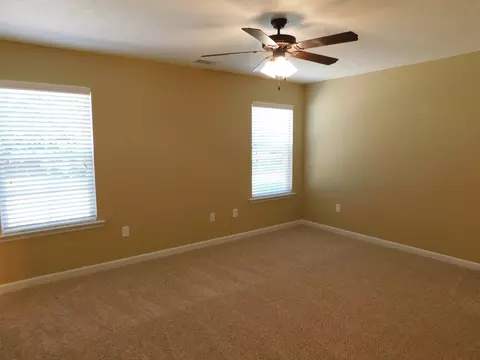 698 Pineview Dr, Thomson, GA 30824 photo 9