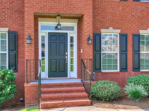 662 Surrey Ln, Martinez, GA 30907 photo 2
