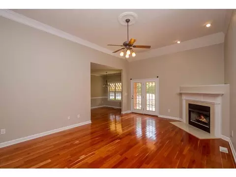 702 Leeds Dr, Evans, GA 30809 photo 9