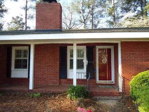 655 Canterbury Dr, Augusta, GA 30909 photo 2