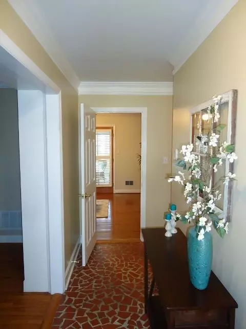 655 Canterbury Dr, Augusta, GA 30909 photo 4