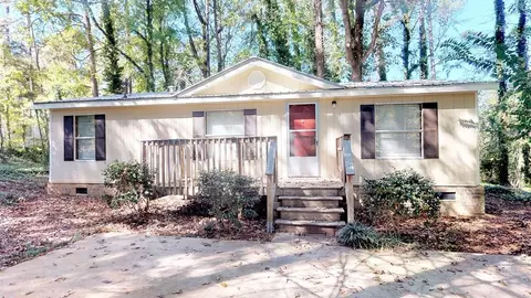 5585 Abbott Dr, Thomson, GA 30824 photo 1