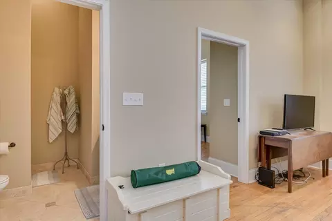 Entry Way - 936 Broad St #416, Augusta, GA 30901 photo 4 of 5
