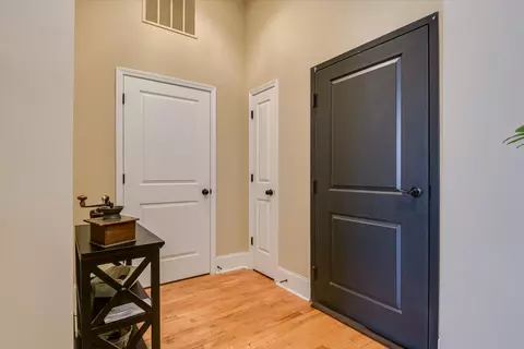 Entry Way - 936 Broad St #416, Augusta, GA 30901 photo 2 of 5