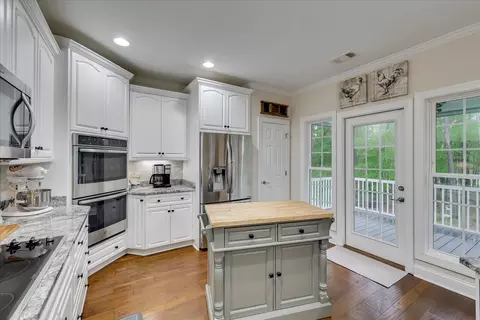 Kitchen - 107 Stonebridge Loop, Mccormick, SC 29835 photo 3 of 5