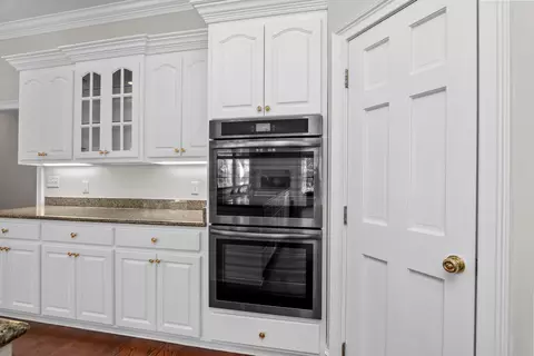 Kitchen - 3593 Silver Bluff Rd, Aiken, SC 29803 photo 4 of 4