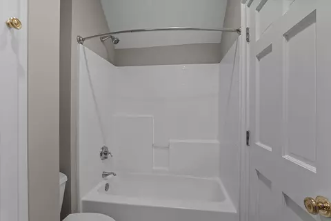 Bath - 3593 Silver Bluff Rd, Aiken, SC 29803 photo 8 of 11