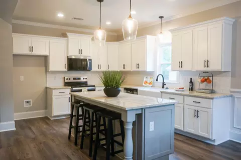 Kitchen - 104 Godfrey Dr, Mccormick, SC 29835 photo 2 of 4