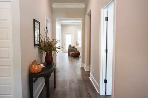 Entry Way - 104 Godfrey Dr, Mccormick, SC 29835 photo 2 of 8