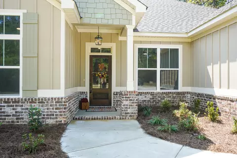 Exterior - 104 Godfrey Dr, Mccormick, SC 29835 photo 7 of 13