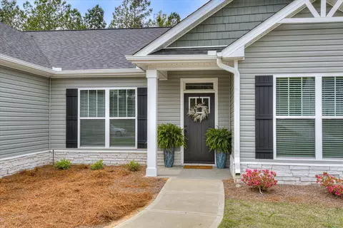 137 Willow Oak Cir, Thomson, GA 30824 photo 2