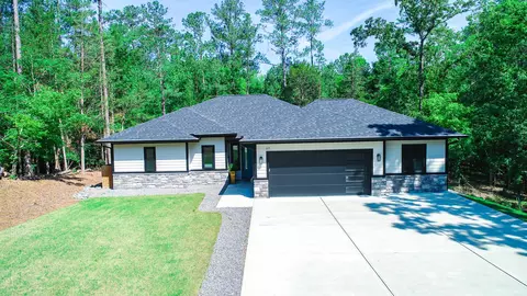 217 Cove Point Lane Ln, Mccormick, SC 29835