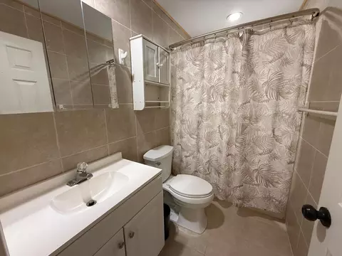 Bath - 105 Arbor Ln, Mccormick, SC 29835 photo 3 of 3