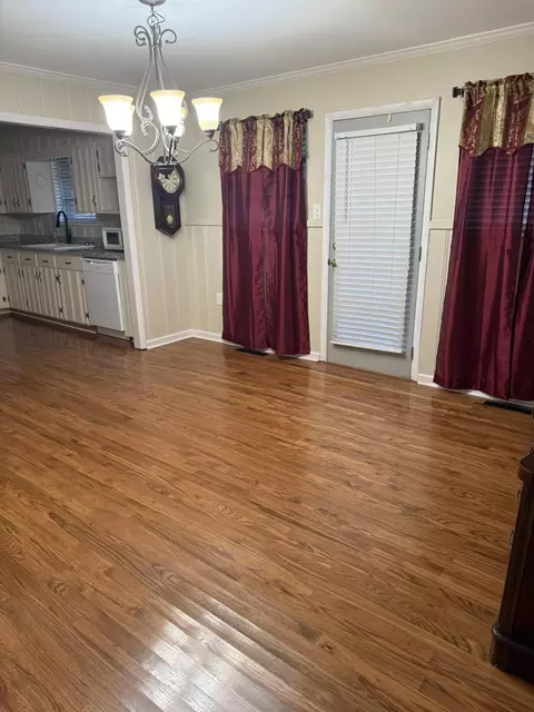 Dining - 410 Johns Rd, Thomson, GA 30824 photo 2 of 2