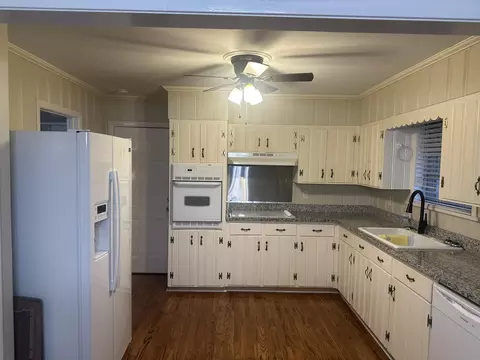Kitchen - 410 Johns Rd, Thomson, GA 30824 photo 2 of 2