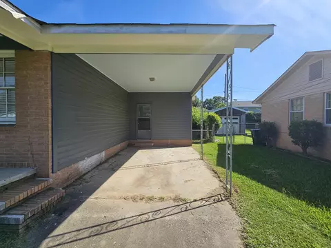 109 E Walker St, Augusta, GA 30901 photo 2