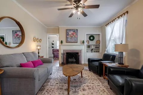 Living - 3011 Fox Spring Rd, Augusta, GA 30909 photo 2 of 3