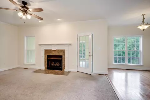 Living - 1124 Brighton Dr, Evans, GA 30809 photo 3 of 7