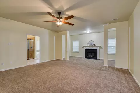 Living - 2789 Huntcliffe Dr, Augusta, GA 30909 photo 9 of 13