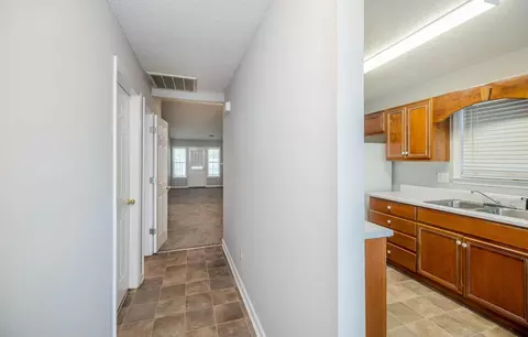 Entry Way - 300 Nevis Dr, Augusta, GA 30909 photo 2 of 3