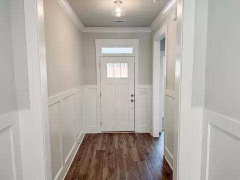 Entry Way - 109 Davis Ln, Mccormick, SC 29835 photo 1 of 3