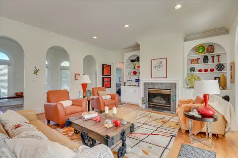Living - 4234 Riverside Dr, Evans, GA 30809 photo 2 of 6